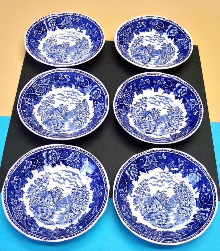 Read more about the article Arabia Finland 5″ Berry Dessert Bowls -“SUOMI” Landscape Blue Set of 6 VTG