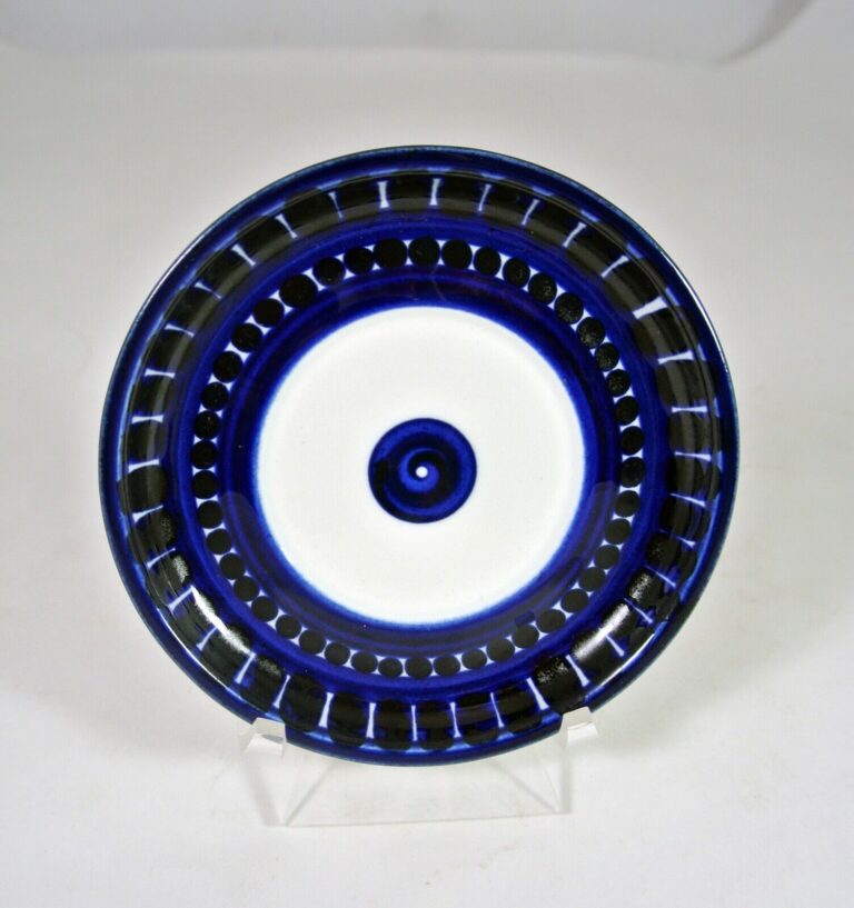 Read more about the article Arabia Finland Demitasse Saucer Cobalt Blue Ulla Precope Expresso Small Valencia