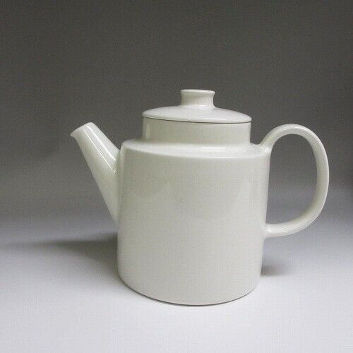 Read more about the article Arabia Teema/Teema Kaj Frank/Kai Frank Coffee Pot 1000Mlarrival Used