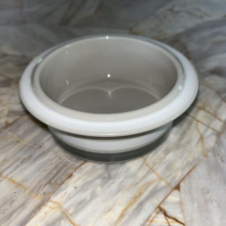 Read more about the article ARABIA Finland Salla  individual casserole Dish 5 Inch