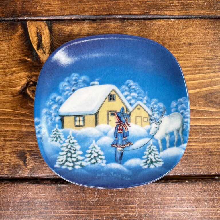 Read more about the article Arabia Collectible Plate “Aslak” 1960’s Siewers Finland Porcelain Anita Rantanen