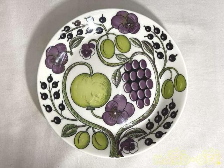 Read more about the article Arabia Finland Paratiisi Plate 21cm