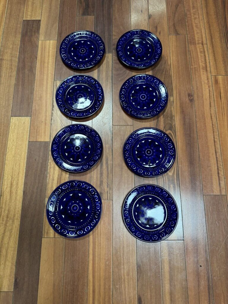 Read more about the article Arabia of Finland SET OF 8 Ulla Procope Valencia Blue Hand-Painted 8” Plates