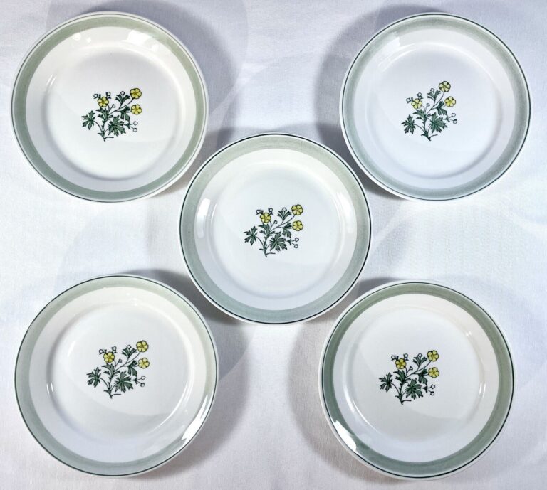 Read more about the article 5 Pcs ARABIA of Finland SUVI Pattern BREAD and BUTTER PLATES 6-1/2″ Mid-Century