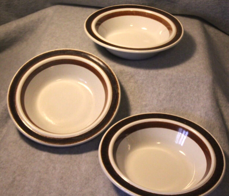 Read more about the article Arabia of Finland Rim Cereal Bowl Set of 3 Rosmarin Brown Stoneware 143841 CERR