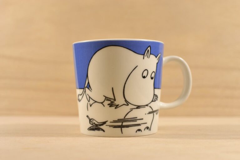 Read more about the article ARABIA Moomin Classic Mug 0.3L Blue Japan limited Pre-Owned