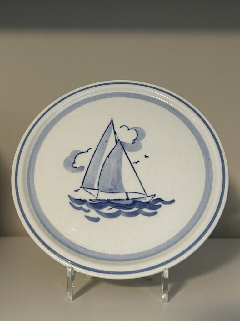 Read more about the article MCM Arabia Finland Regatta Hand Painted/Signed SailboatTrivet/Hanging Plate 6.5”