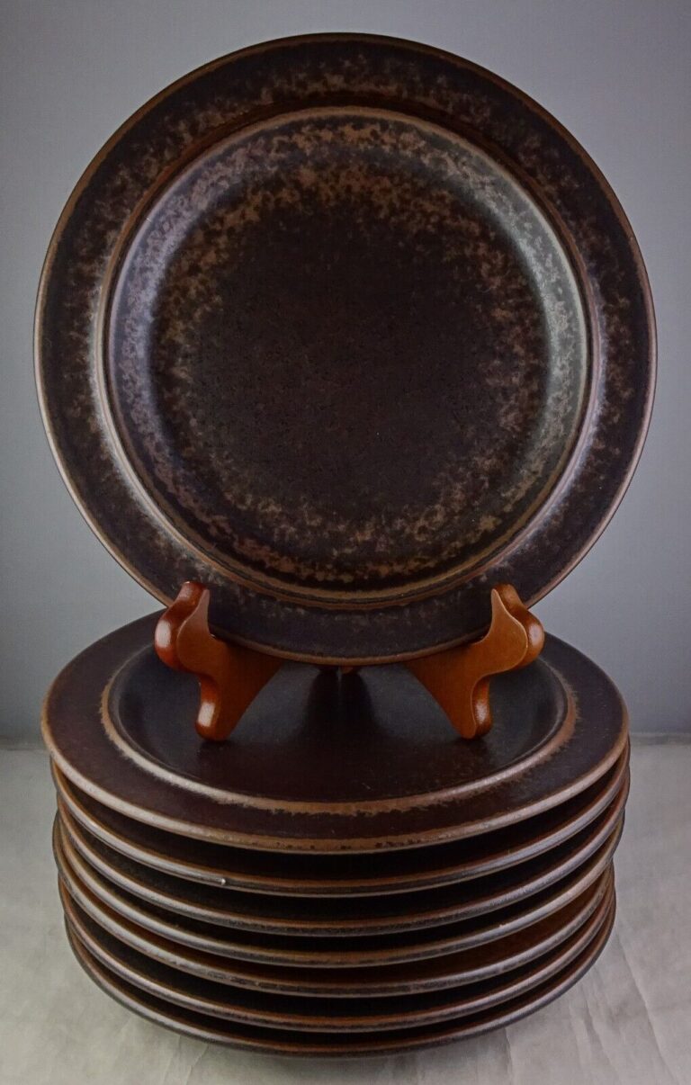 Read more about the article 8 Arabia Ruska Salad Plates Light and Dark Brown Spotted MCM