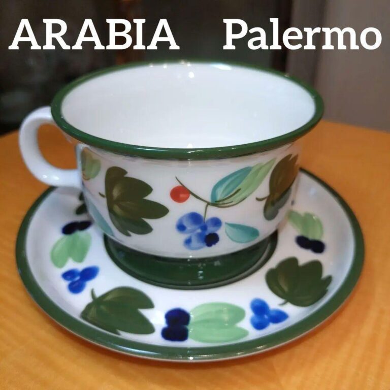 Read more about the article Arabia Palermo Tea Cup Saucer Grape