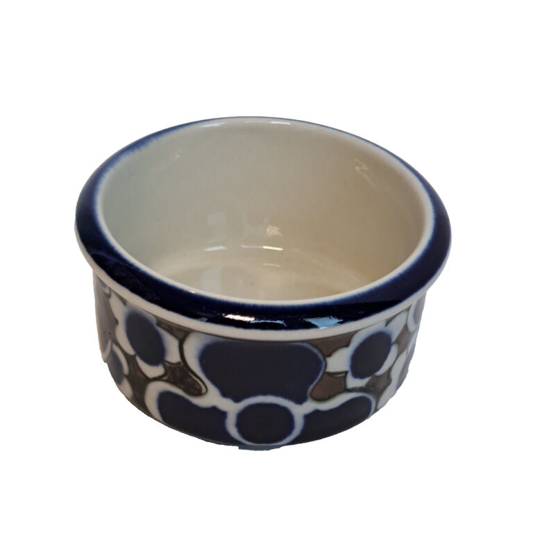 Read more about the article Finland Arabia Saara small bowl 4”x2.5” – great condition