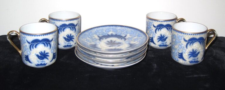 Read more about the article Vintage Arabia She-fo Blue Bird Demitasse Cups and Saucers set of 4 – Finland