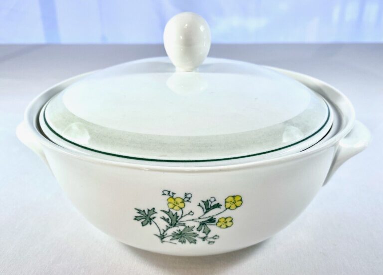 Read more about the article ARABIA of Finland SUVI Pattern COVERED CASSEROLE  Vntg Mid-Century  EXC! RARE!