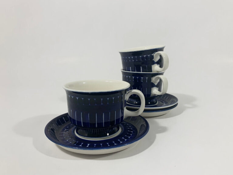 Read more about the article 3x Arabia Valencia Ulla Procope Coffee Cup and Saucer Set