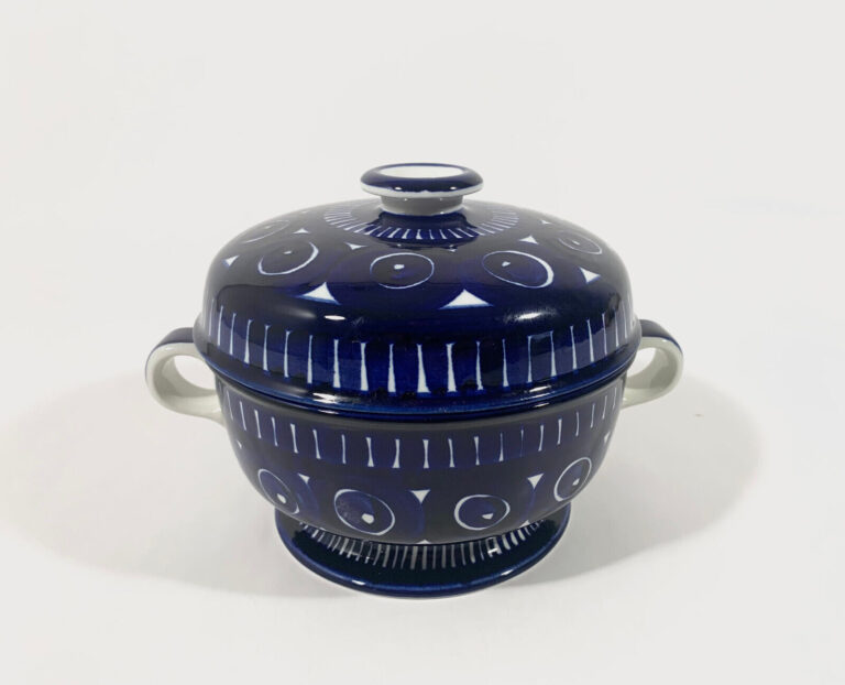 Read more about the article Arabia Valencia Ulla Procope Tureen Bowl with Lid