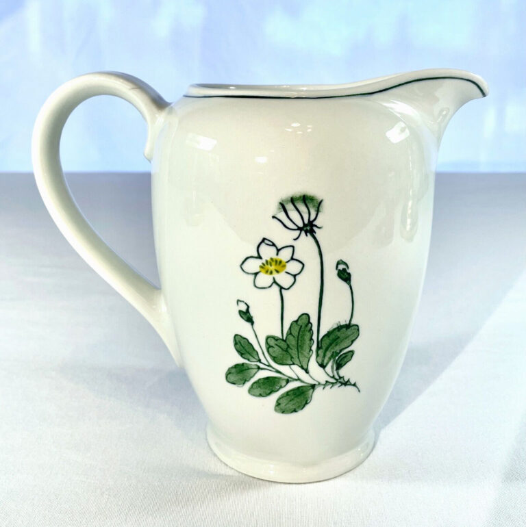 Read more about the article ARABIA of Finland SUVI Pattern PITCHER 6-1/2″ Tall ~ Vintage Mid-Century RARE!