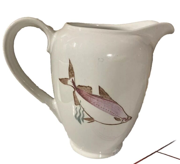 Read more about the article Arabia Finland Aquarium Mid Century Hand Painted Pitcher with Turtle and Fish