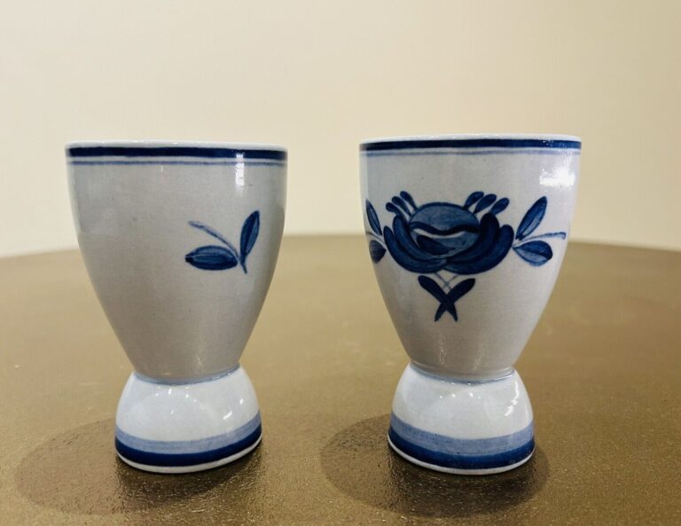 Read more about the article Vintage Arabia Finland Blue Rose Pattern Earthenware Double Egg Cup  Set Of 2