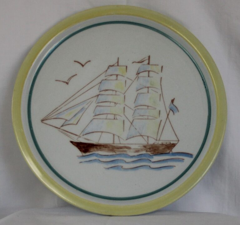 Read more about the article Vintage Arabia Sailor Hanpainted Plate