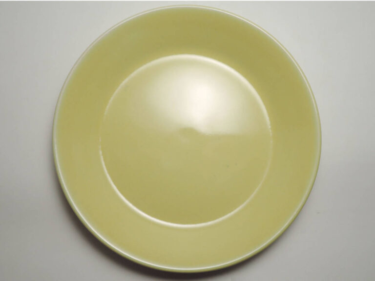 Read more about the article Arabia Kilta Yellow 14Cm Plate Teema Kai Frank Kaj Franck 2