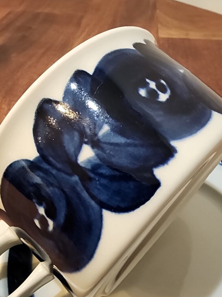 Read more about the article Vtg Arabia Finland Anemone Blue Cup By Ulla Procopé Demitasse Coffee Tea