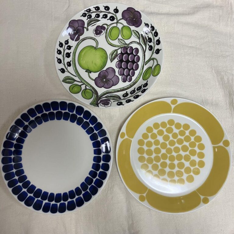 Read more about the article Arabia 21Cm Plate 3-Piece Set Old Logo