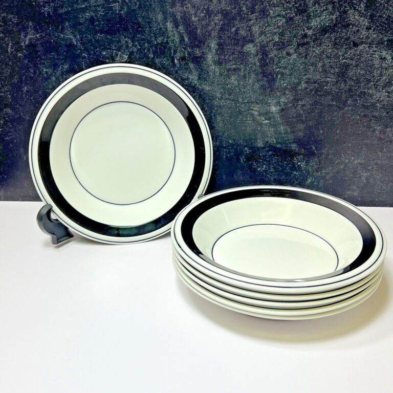 Read more about the article RARE Set of 6 Arabia Faenza Soup Cereal Bowls Black Stripe 7 7/8″