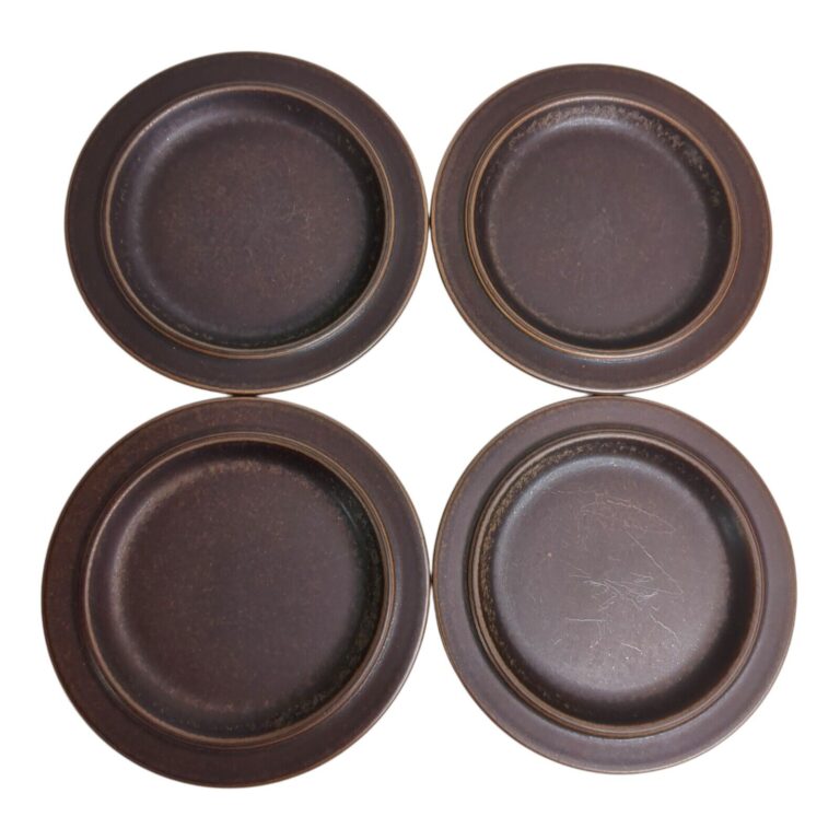 Read more about the article Set of 4 Ulla Procope for Arabia Stoneware Brown Ruska Salad Plates Finland 8″ B