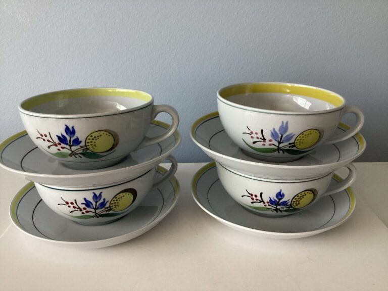 Read more about the article Vintage Arabia Finland Windflower  4 Tea Cup and Saucer Plate Sets Beautiful