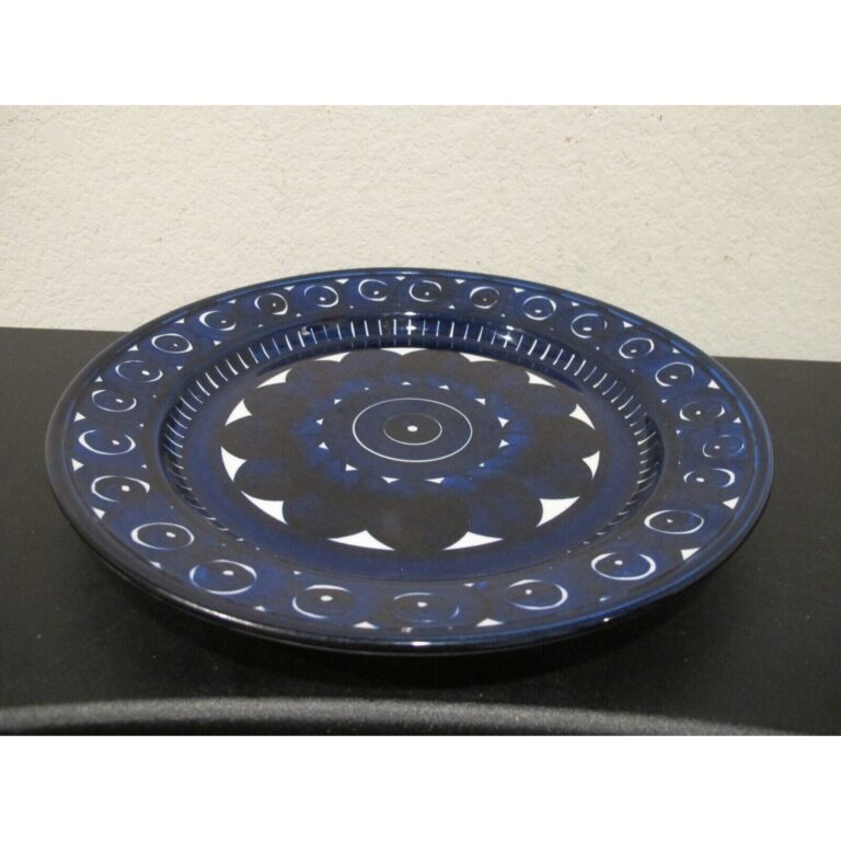 Read more about the article Arabia of Finland Valencia Ulla Procope 13″ Chop Plate (Round Platter)