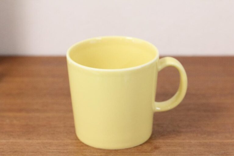 Read more about the article Out Of Print Color Yellow Mug Teema Iittala Arabia