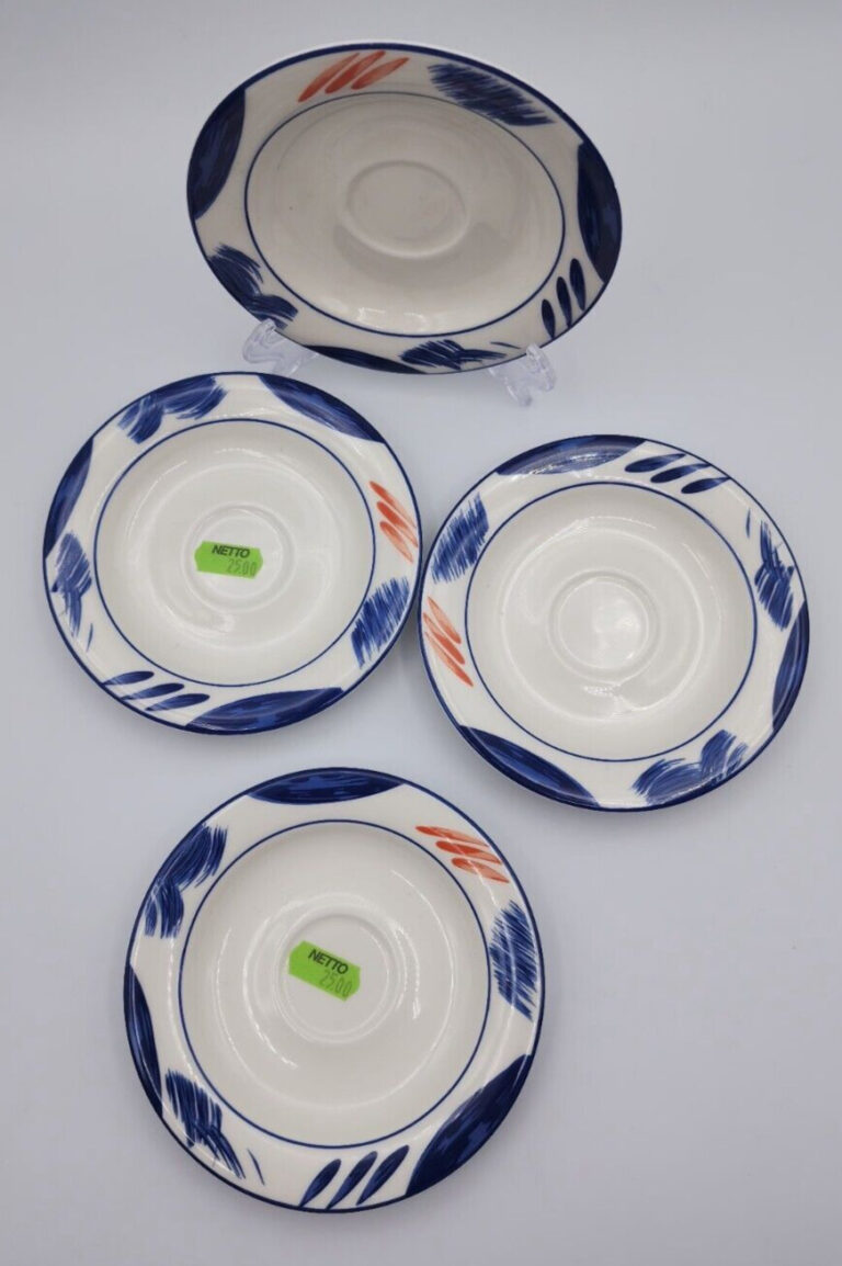 Read more about the article Arabia Finland Arctica Nova Saucers 5 1/2″ Diameter  Set of 4