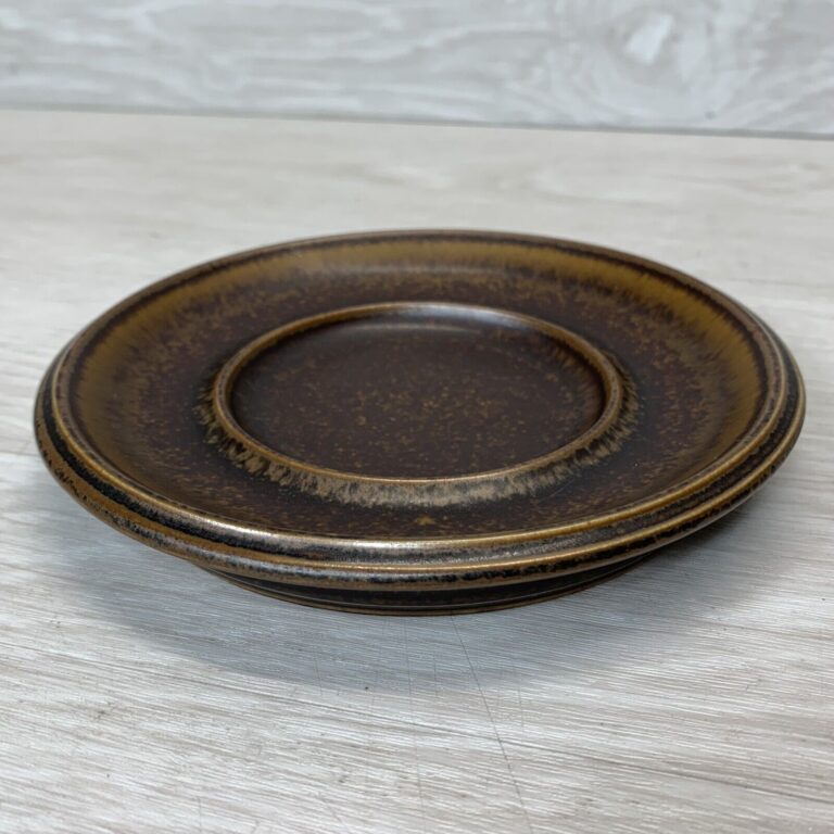 Read more about the article Arabia of Finland Ruska Saucer 5 5/8″ Brown Pottery Vintage Multiples Available