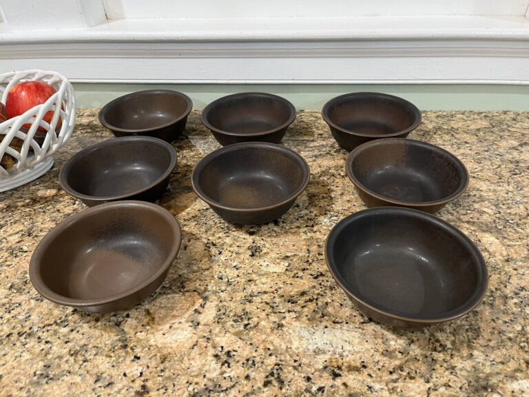 Read more about the article Arabia Ruska Finland Coupe Soup Cereal Bowls  Stoneware 6 1/4” X 2” Lot Of 8