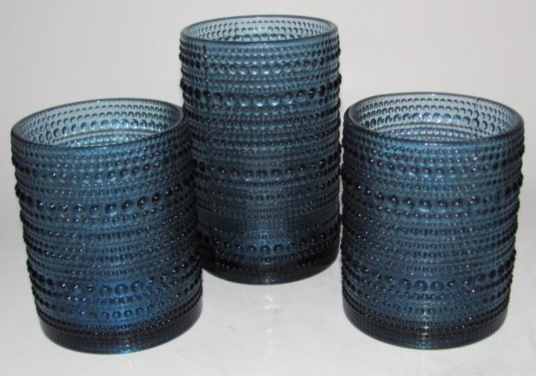 Read more about the article 3 Iittala Arabia of Finland Kastehelmi Dark Blue Tumblers