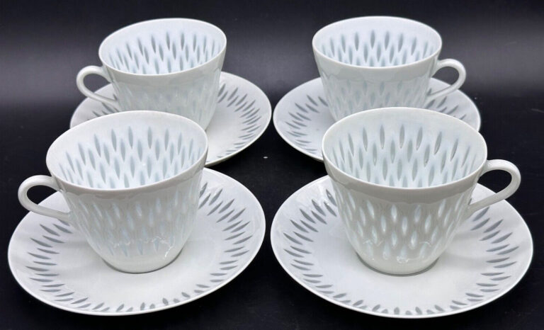 Read more about the article Vintage Arabia Finland Rice Grain Window Pane Semi Demitasse Cup Saucer 8 pc Set