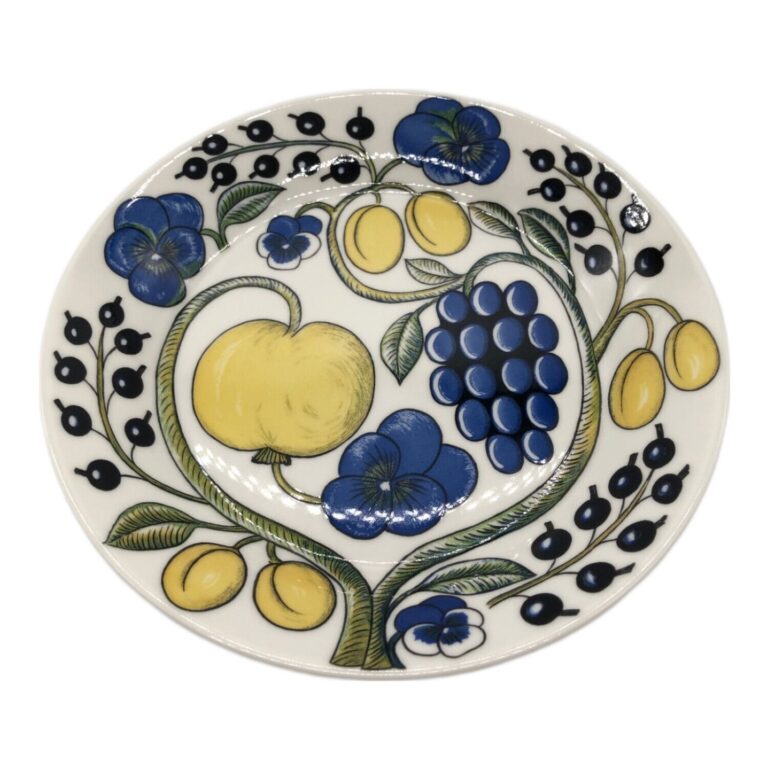 Read more about the article ARABIA plate 25.5cm Paratiisi Vintage Retro