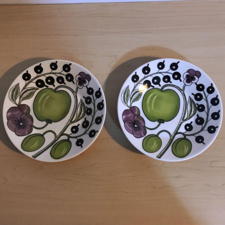 Read more about the article [Brand new  unused] Old logo Arabia Purple Paratiisi plate set From Japan