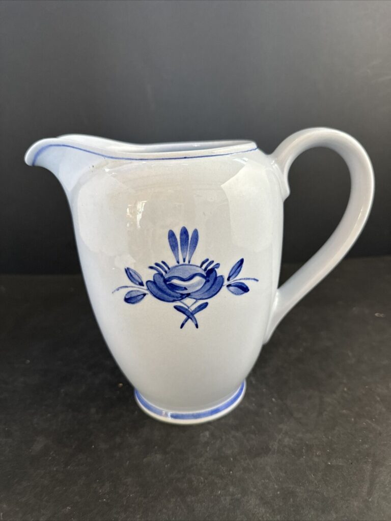 Read more about the article Vtg. Arabia Finland Blue Rose Pitcher Flower Rings Hand Painted HTF Nice 7”