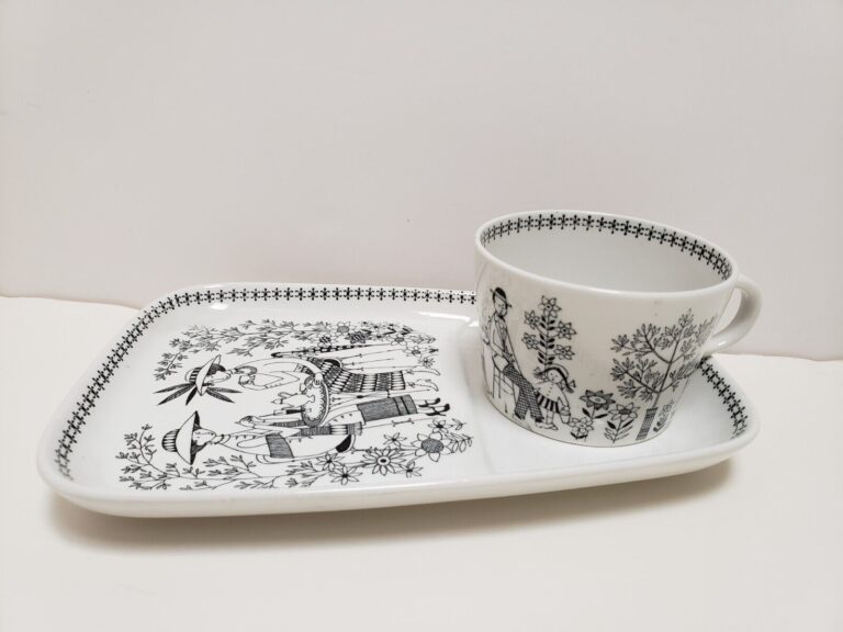 Read more about the article Arabia Finland Emilia snack plate and cup set Raija Uosikkinen design MCM