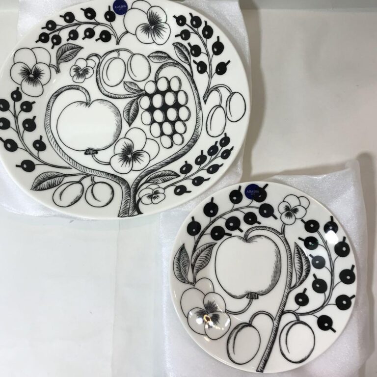 Read more about the article [Brand new  unused] Arabia Paratiisi Plate  Oval Saucer  Dish From Japan