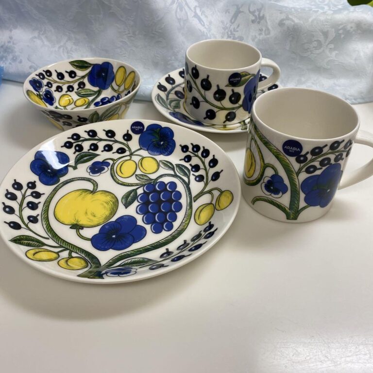 Read more about the article [Brand new  unused] Arabia Yellow Paratiisi Cup and Saucer Mug Bowl Plate From JP