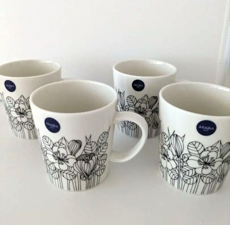 Read more about the article Set Of 4 Arabia Krokus Mug 0.3L