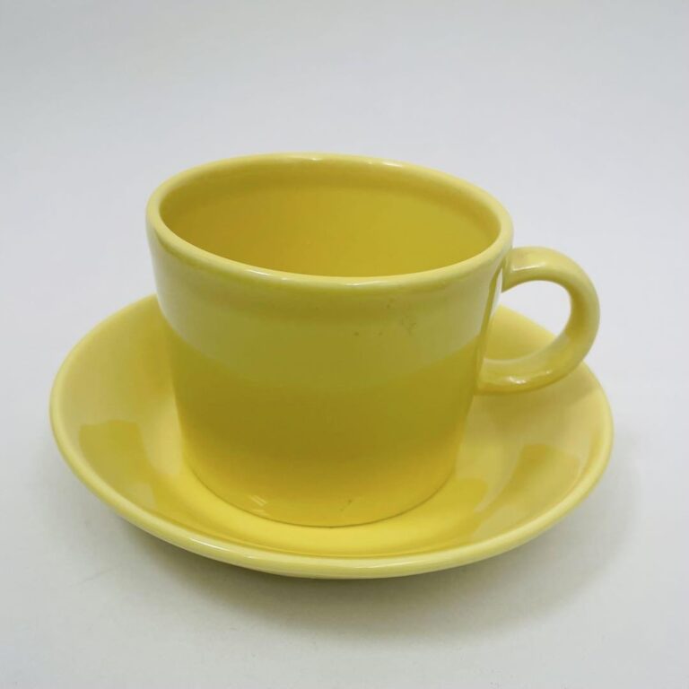 Read more about the article Arabia Iittala Teema Coffee Cup Saucer Yellow 05