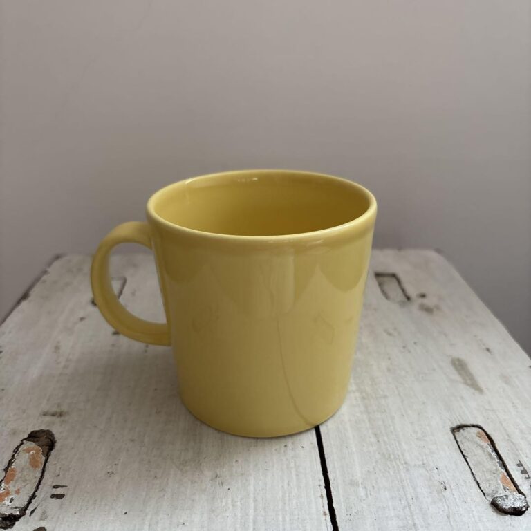 Read more about the article Iittala  Teema Yellow Cup Arabia Finland