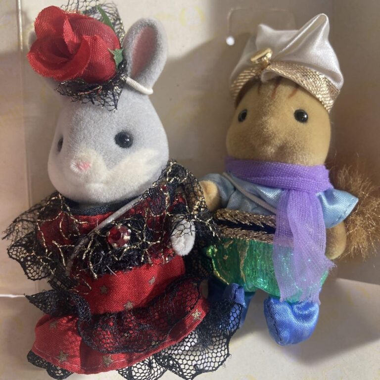 Read more about the article Out Of Print Sylvanian Families World Parade Spain Arabia