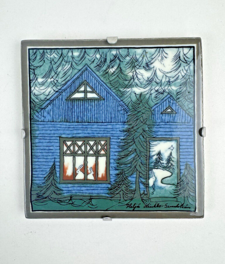 Read more about the article Arabia Finland Blue Happiness House Plaque Helja Liukko-Sundstrom Ceramic Art