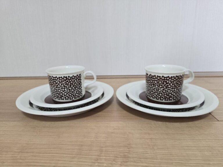 Read more about the article Arabia Faenza Cup Saucer Plate Trio Set