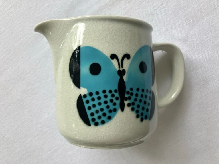 Read more about the article Vtg Arabia Finland Blue Butterfly Ceramic Milk Pitcher 4 In
