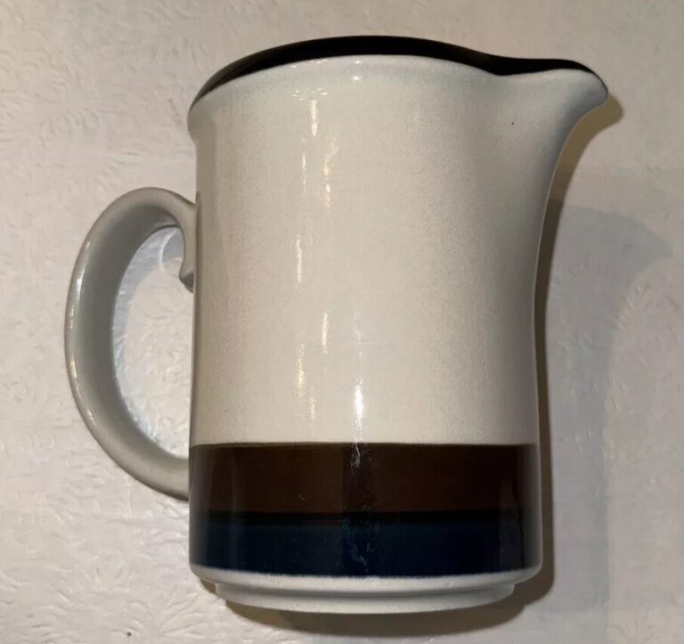 Read more about the article Arabia Finland Pitcher KAIRA Hand Painted Blue Brown Stripes Water Carafe Jug