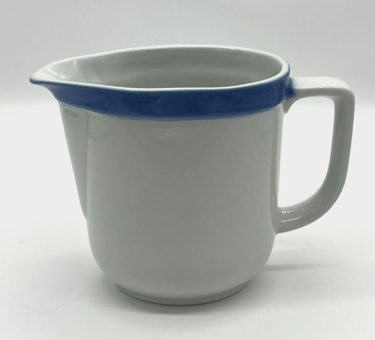 Read more about the article VTG Arabia Ribbons Blue Milk Jug Pitcher Finland Vintage Nordic Design 5.5″